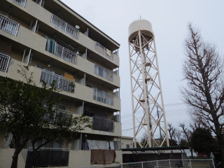 都営南砂三丁目アパートみどり団地の給水塔